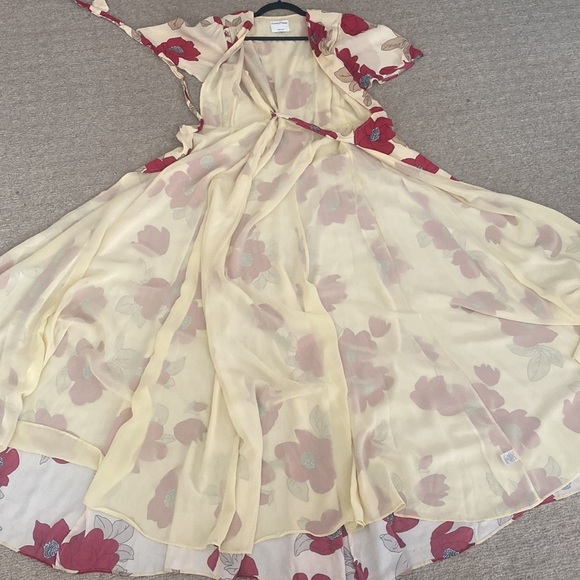 REVOLVE Floral Maxi Dress in Cream and Red - Picture 5 of 10